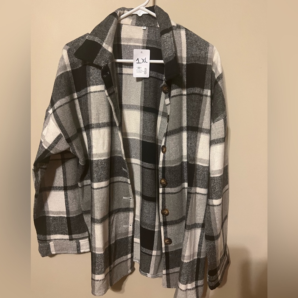 Black/White chek Shacket NWT